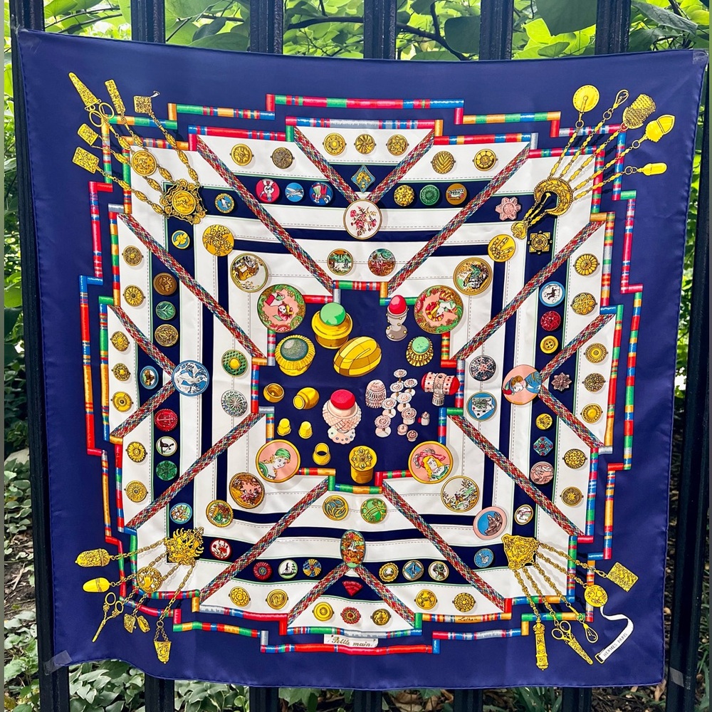 Hermès Carre 90 scarf PETITE MAIN blue silk scarf 35” design by Cathy Latham